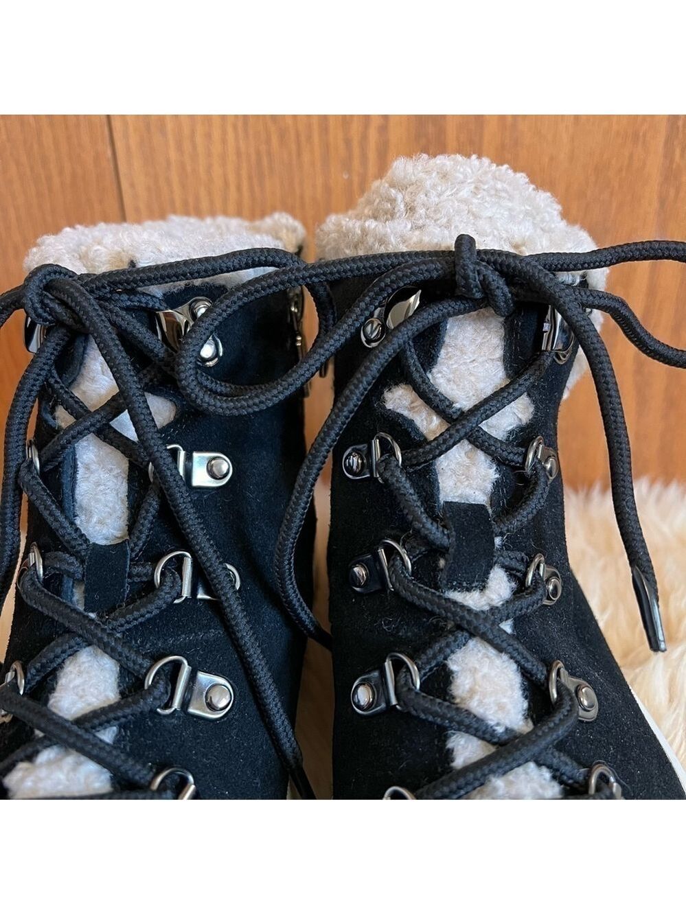 Blondo Shylo Black Suede Hiking Sneakers Sz-9 - Picture 3 of 10